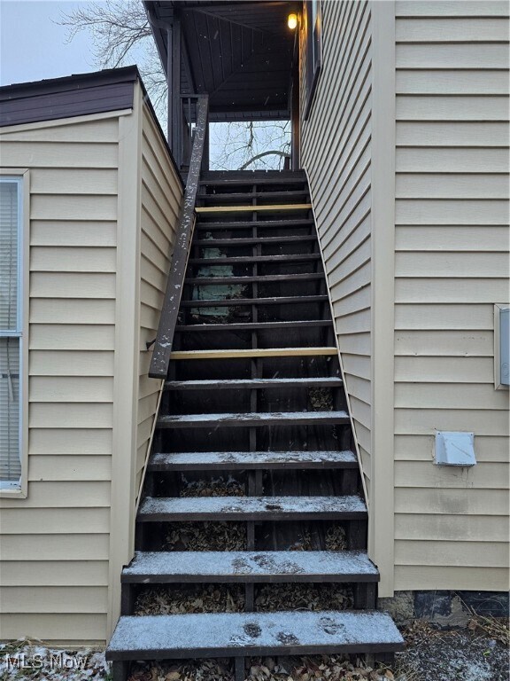 Photo - 122 4th St NE