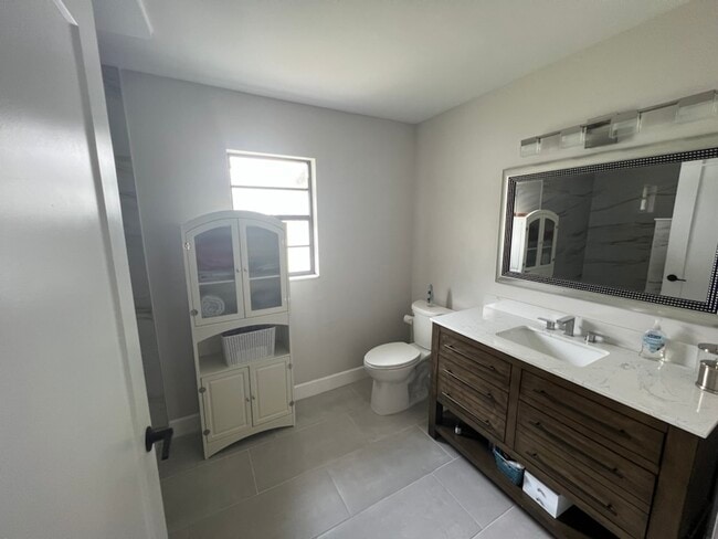 Photo - 652 Glenview Dr