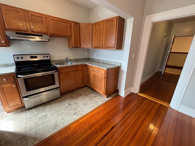9 Stearns Rd