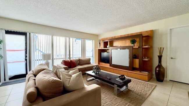 Building Photo - 5100 N Ocean Blvd Unit 1012