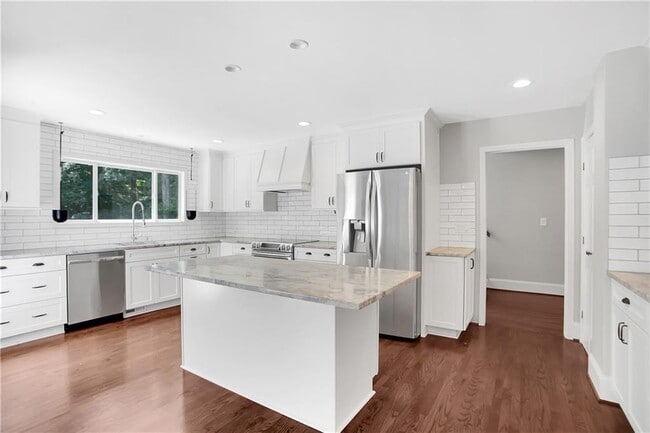 Photo - 455 Persimmon Ln