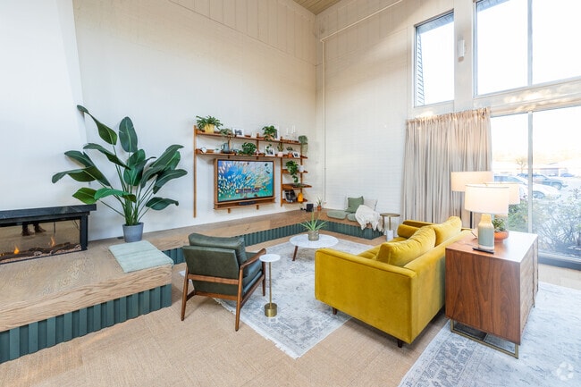 Clubhouse - Tamarack Creek