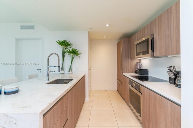 Photo - 401 N Birch Rd Unit 502