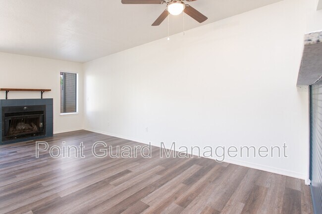 Photo - 5570 S Gold St