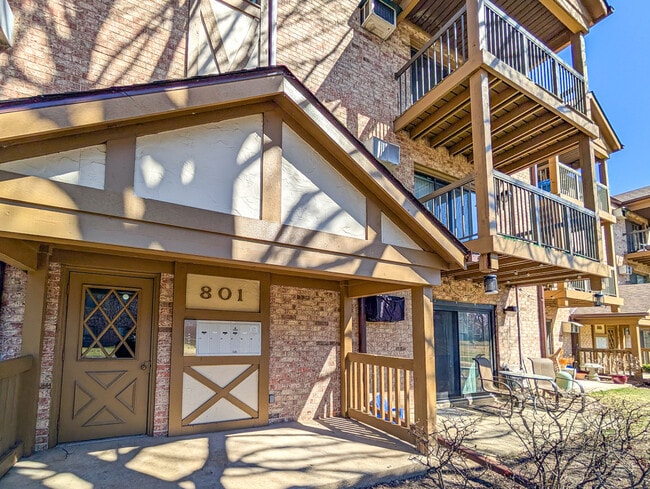 Photo - 801 S Dwyer Ave Condo Unit D
