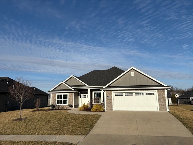 Building Photo - 3 Bedroom Single Family Home - Available for Rent!