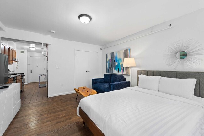 Photo - 140 W 19th St Unidad ID1038552P