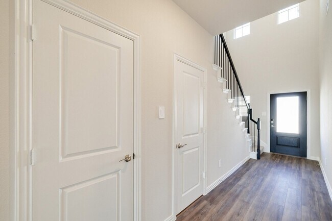 Photo - 109 Goosewood Dr