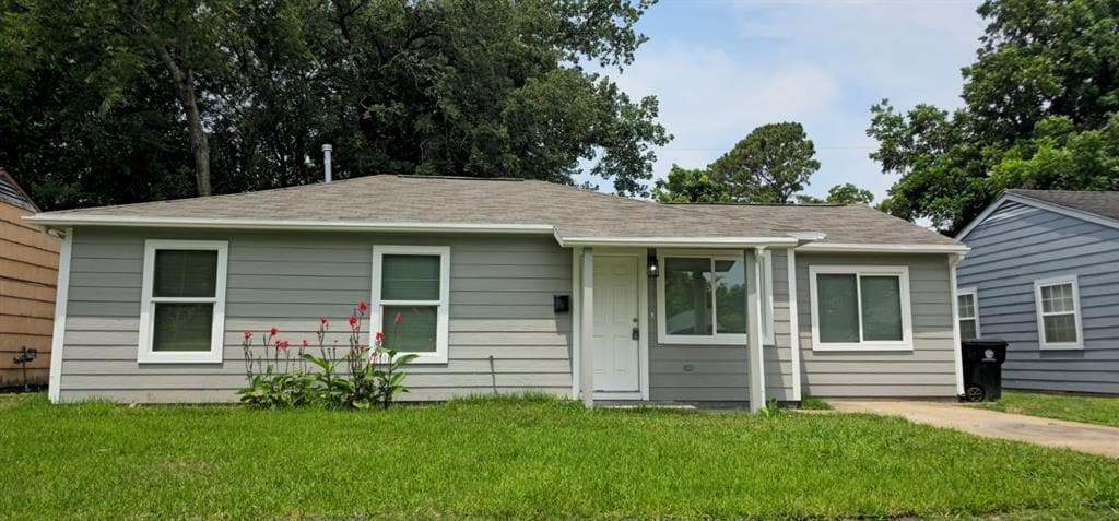 Photo - 9406 Chesterfield Dr House