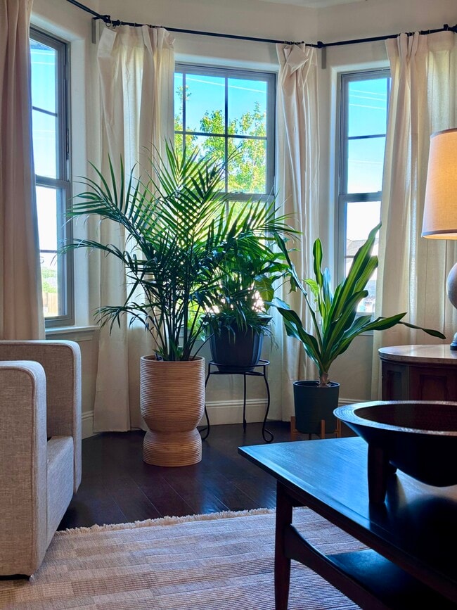 Photo - 2610 S Jackson Ave