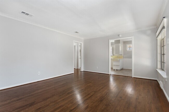 Photo - 6520 St Moritz Ave