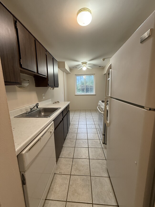 Photo - 45240 Keding St