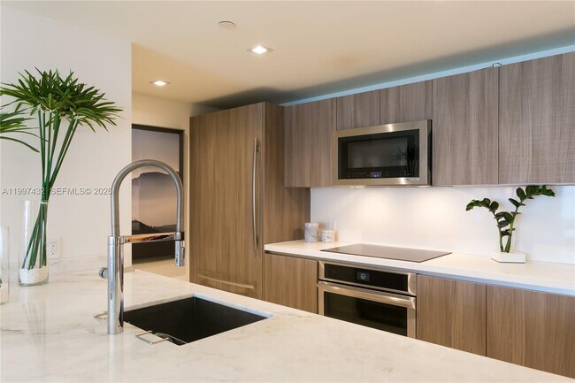 Photo - 401 N Birch Rd Unidad 404