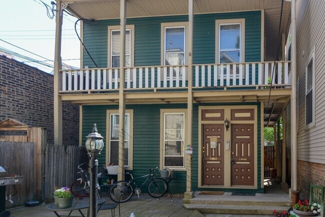 Building Photo - 3113 N Racine Ave Unit R2 HC Rental