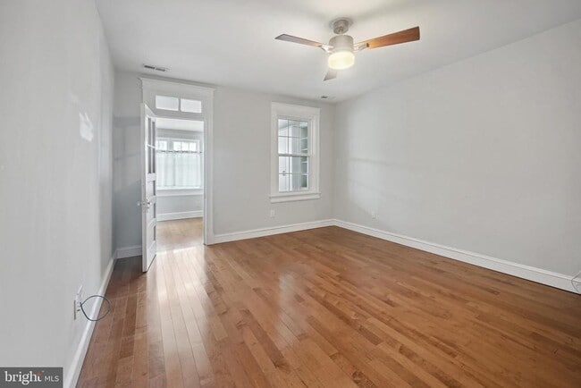 Photo - 1452 Spring Rd NW