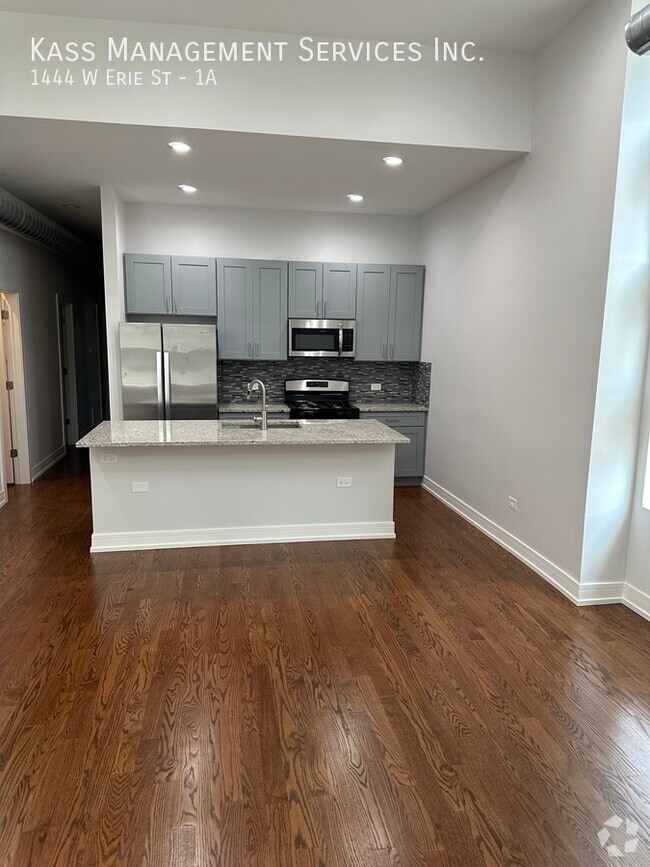 Building Photo - 1444 W Erie St Unit 1A Rental