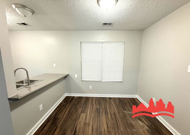 Photo - 3995 Schoolfield Cove