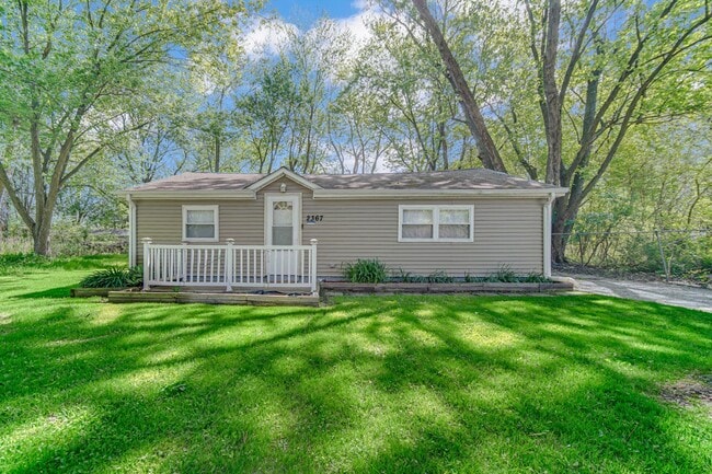 Photo - 2367 W Bell St