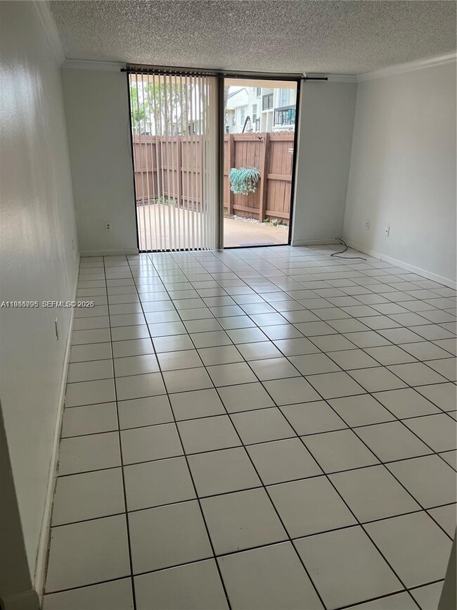 Photo - 8307 SW 142nd Ave Unidad F105