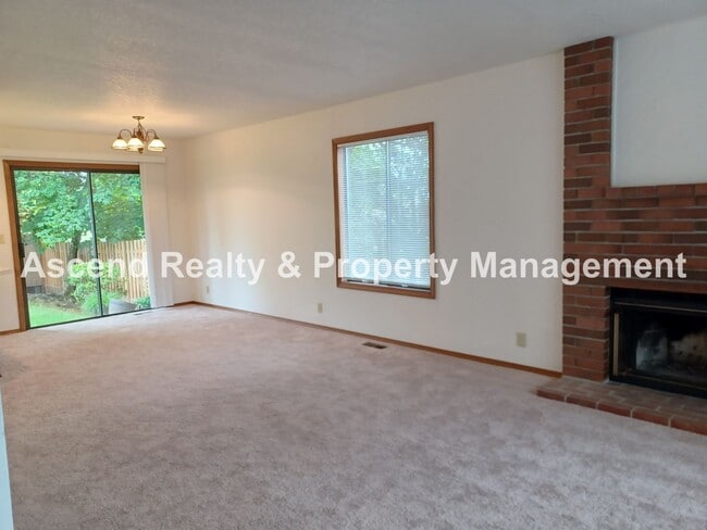 Photo - Ready Immediately Summer Lake 3 Bed on Corner Lot, Fenced Yard, Primary Bed on Main Level