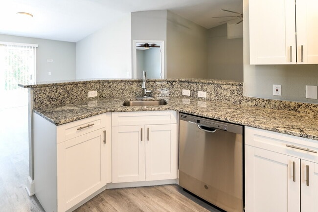 Photo - 807 Rocky Mountain Ct