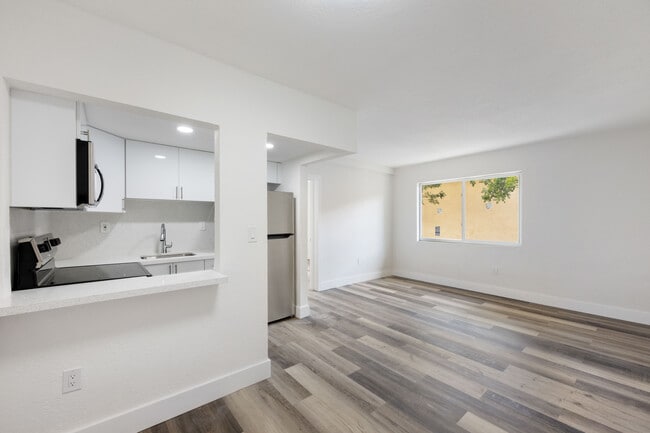 Photo - 1811 NW 19th Terr