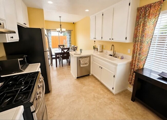 Photo - 3BD 2.5BA In Santa Maria, CA