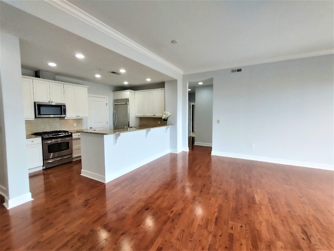 Photo - 2950 Mt Wilkinson Pkwy SE Unit 402