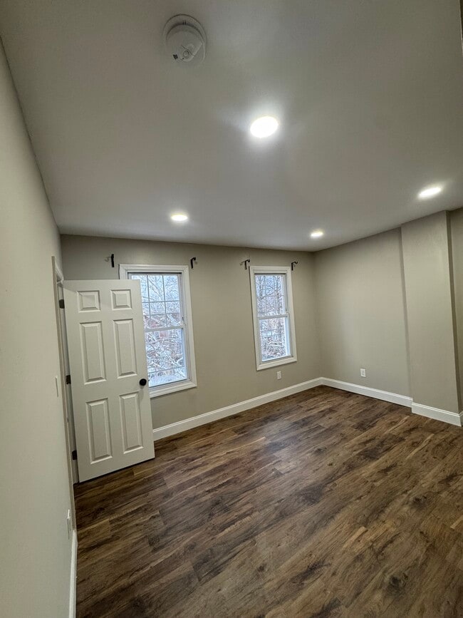 Photo - 189 Summer St Unit 2