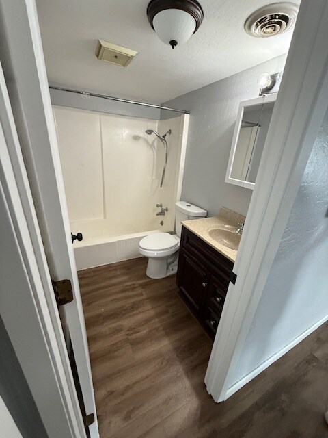 Photo - 491 N 5th St