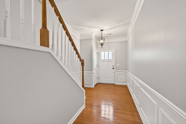 Photo - Cozy 3BR Townhouse in Glenwood Crossing!