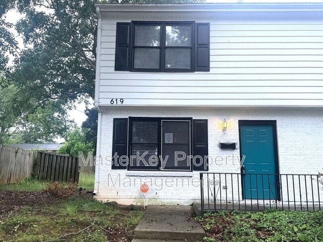 Photo - 619 E Horne St Townhome
