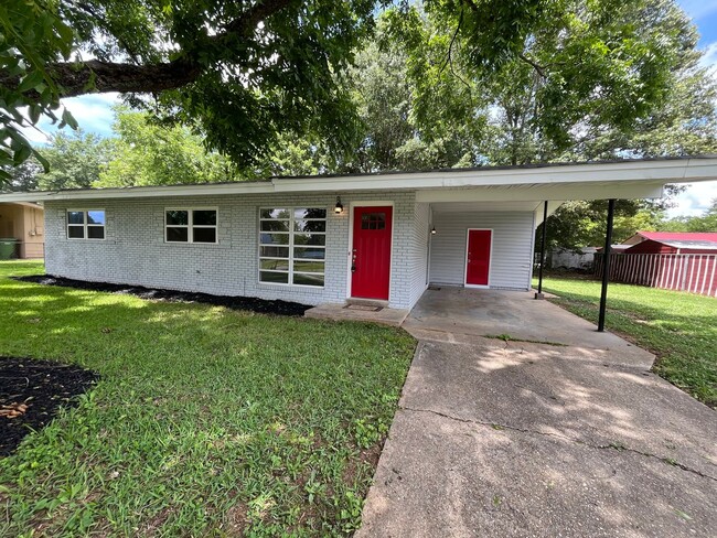 2503 Broadmoor Dr