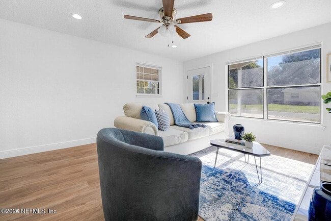 Photo - 7219 Stonehurst Rd N