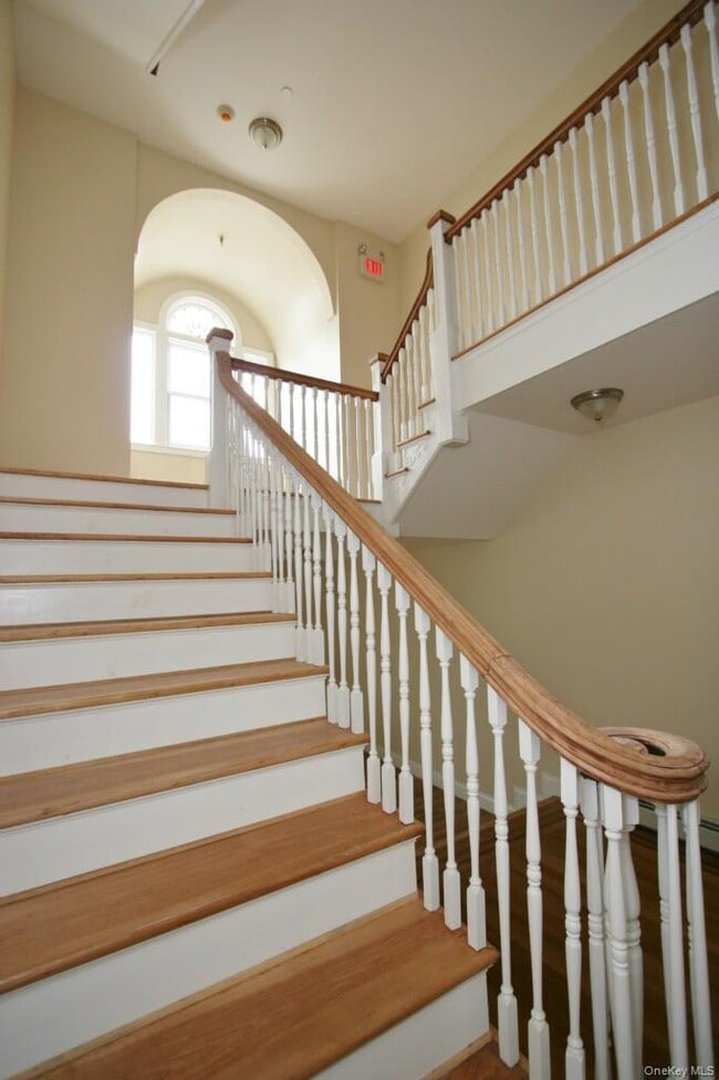 Photo - 385 Palisade Ave Unidad 3