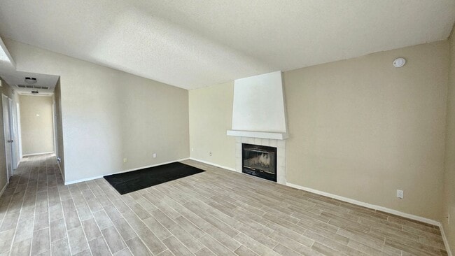 Photo - Spacious 3-Bed, 2-Bath Home with Natural Gas in California City – Convenient & Cozy!