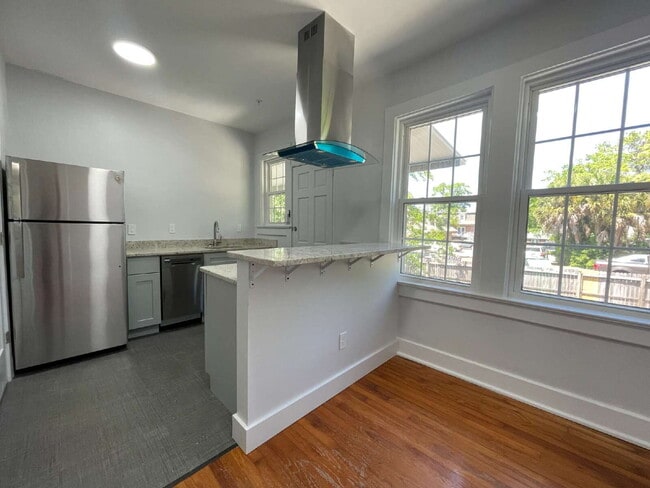 Photo - Recently remodeled 2/1 in Midtown! Unit D