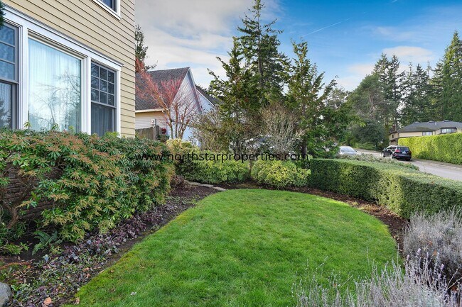 Photo - 17151 Wall St