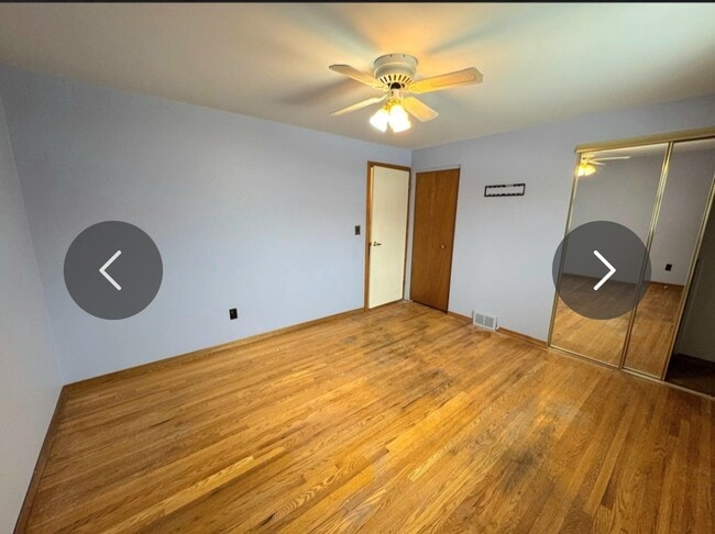 Photo - 20 Lambard Cres