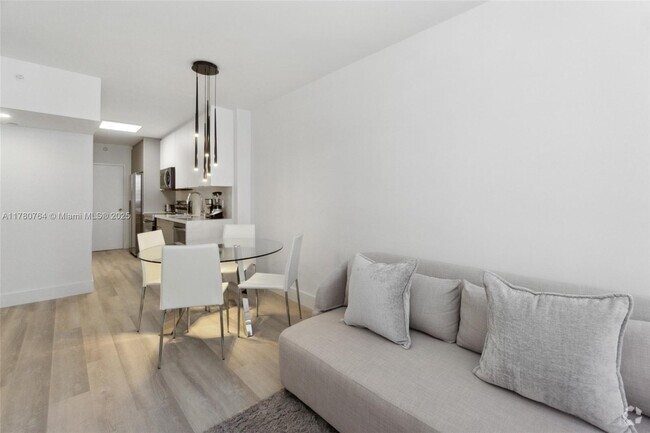 Building Photo - 100 Lincoln Rd Unit 1218 Rental
