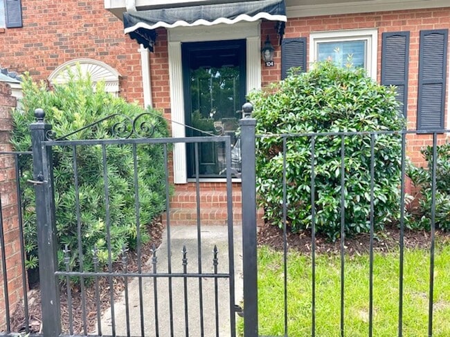 Photo - LIVE IN THE HEART OF FOREST ACRES