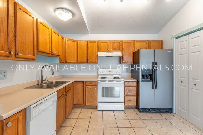 Photo - 8061 Copperfield Pl Unit 32