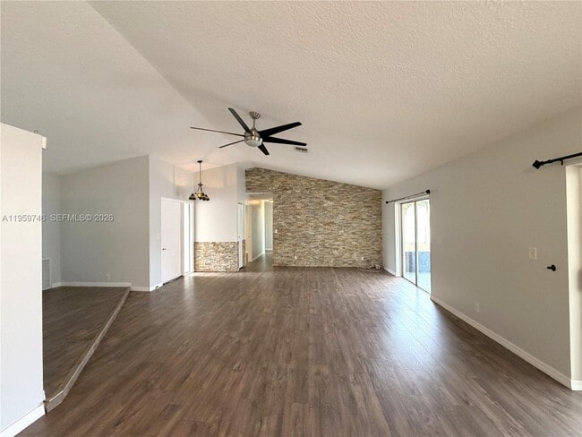 Photo - 8721 NW 47th St