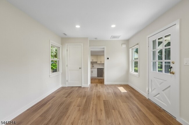 25 Alma Ave
