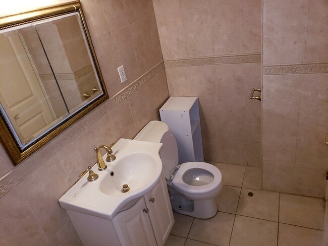 Photo - Forest Royale Condominium