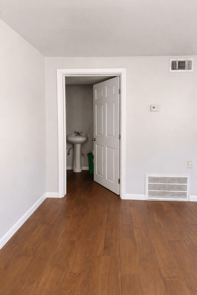 1901 40th St Unit 3