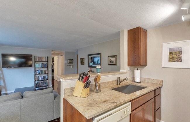 Photo - 200 Sherman St Unit 1
