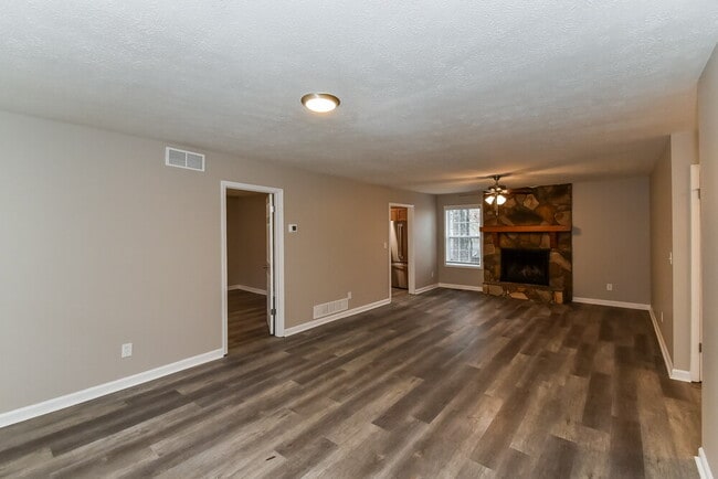 Photo - 6677 Birchwood Terrace