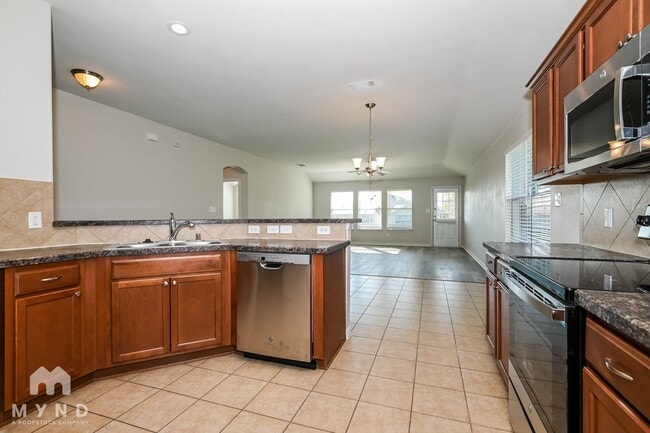 702 Cedar Cove Dr