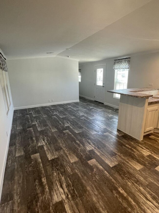 30 Spring Dr